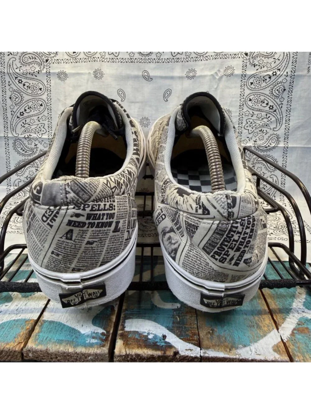 VANS Era Harry Potter Newspaper Print Low Top Sneakers White/Black Mens Sz 13